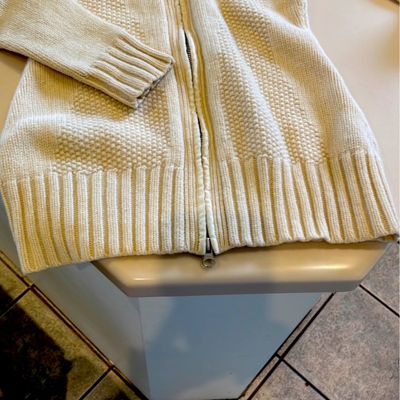 A/X Armani Exchange Sweater (M) - Picture 8 of 9